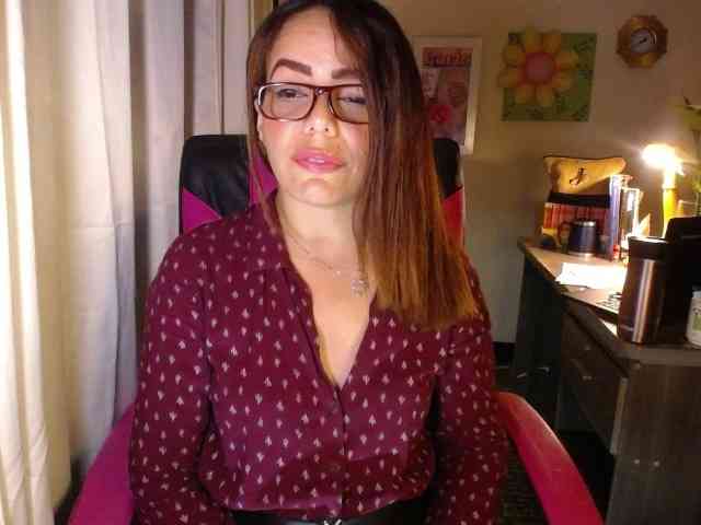 danielle-rose Live Webcam on BongaCams