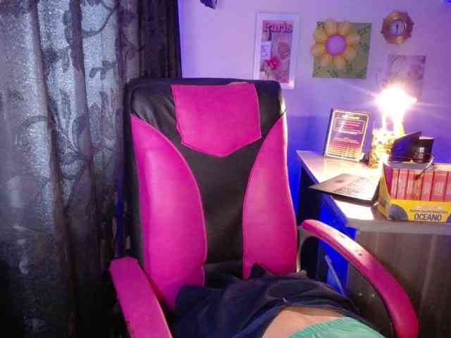 danielle-rose webcam