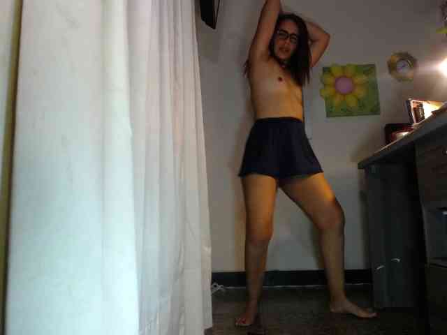 danielle-rose webcam
