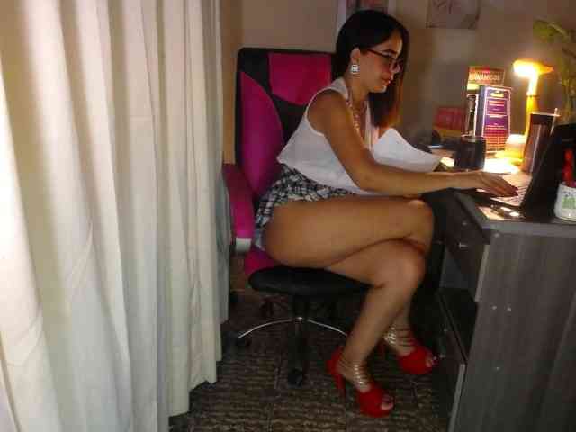 danielle-rose webcam