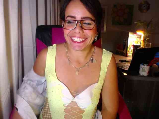 danielle-rose webcam