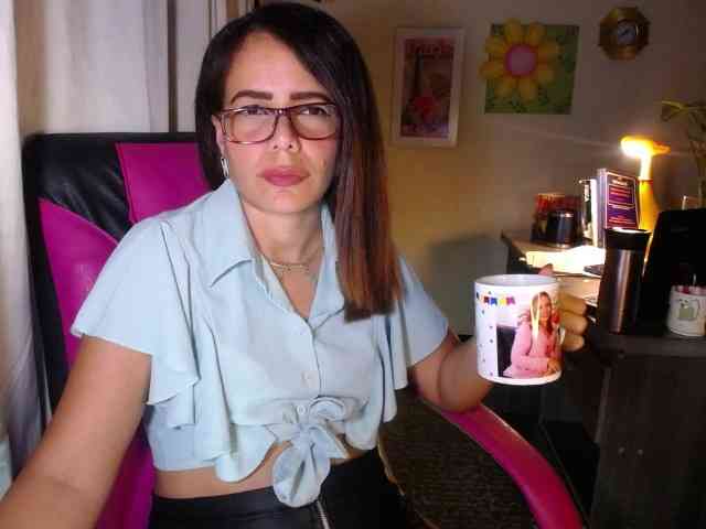 danielle-rose webcam