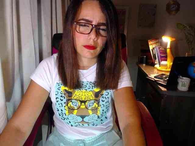 danielle-rose webcam