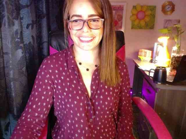danielle-rose's live room