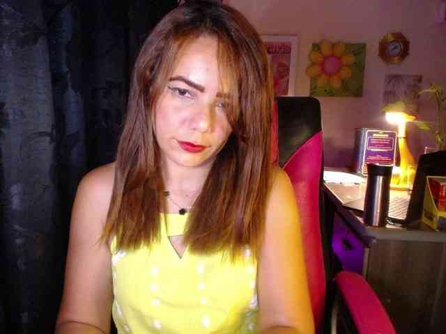 sexy striptease show Danielle-rose