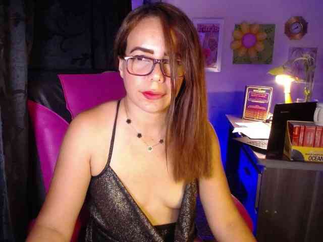 danielle-rose webcam