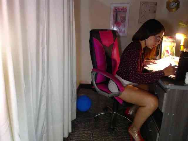 danielle-rose webcam