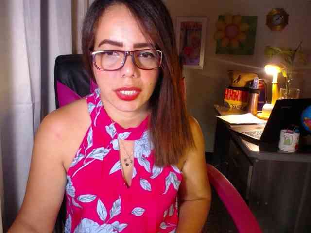 danielle-rose webcam