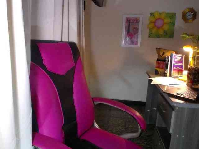 danielle-rose webcam