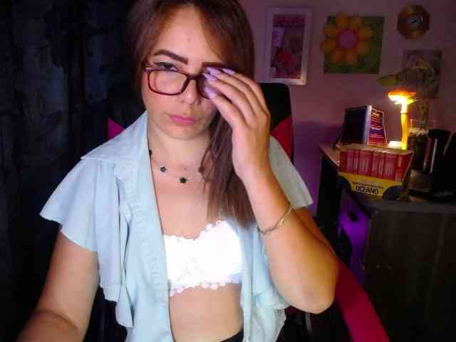 danielle-rose webcam
