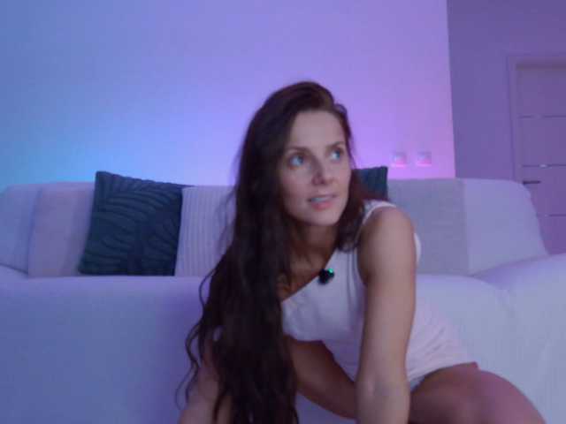 LilyRoselyn, en directo ahora en BongaCams