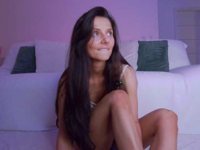 LilyRoselyn live cam on BongaCams