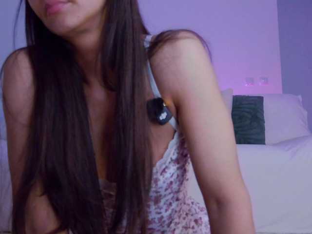 LilyRoselyn live cam on BongaCams