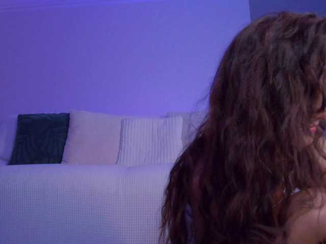 LilyRoselyn live cam on BongaCams