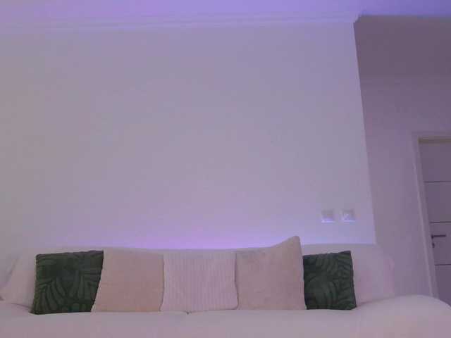 LilyRoselyn live cam on BongaCams