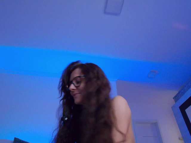 LilyRoselyn live cam on BongaCams