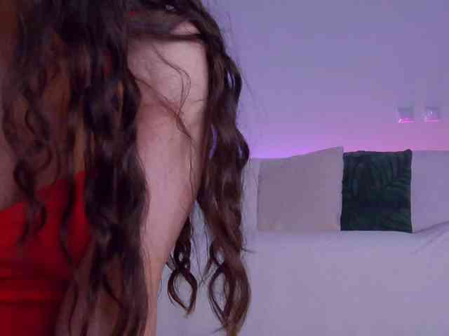 LilyRoselyn webcam