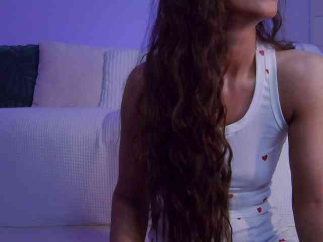 LilyRoselyn webcam