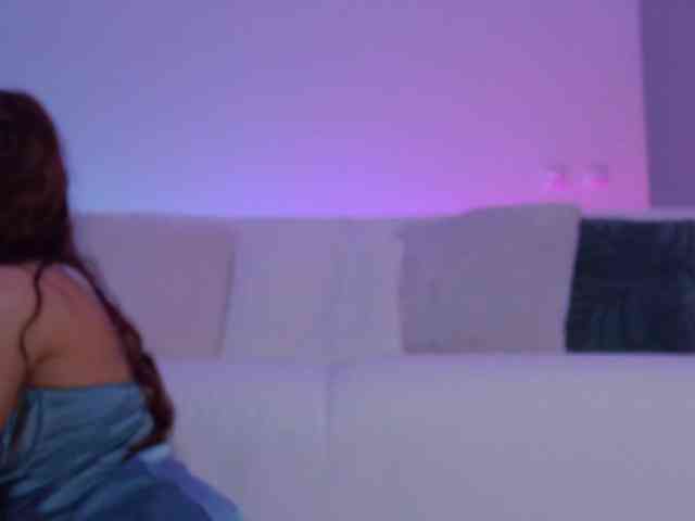 LilyRoselyn webcam