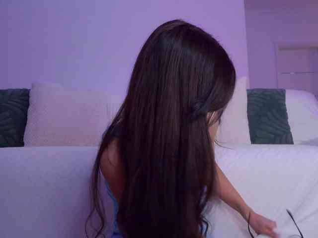 LilyRoselyn webcam