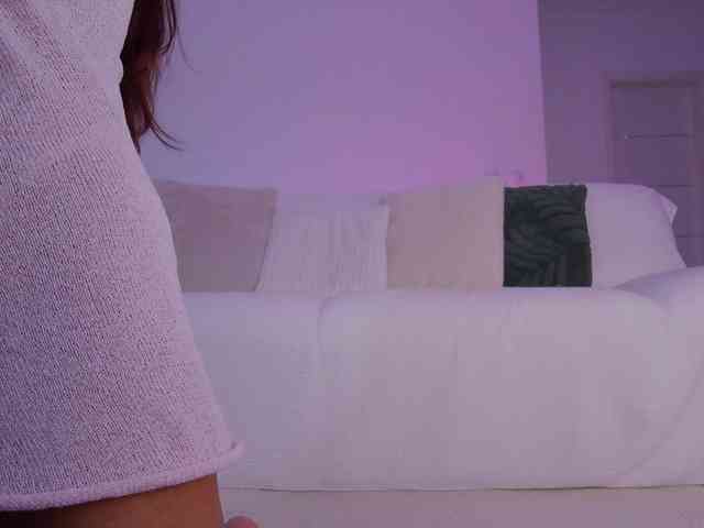 LilyRoselyn webcam