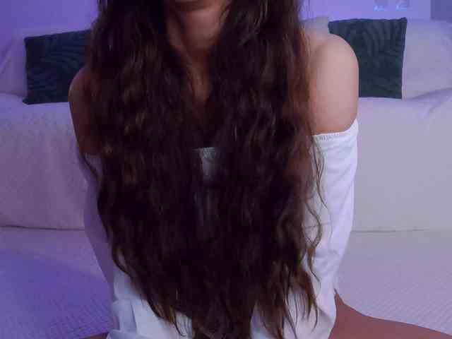 LilyRoselyn webcam
