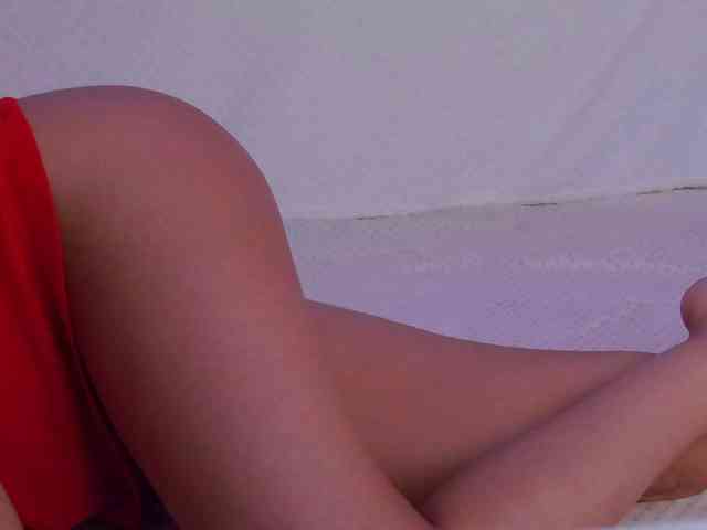 LilyRoselyn webcam