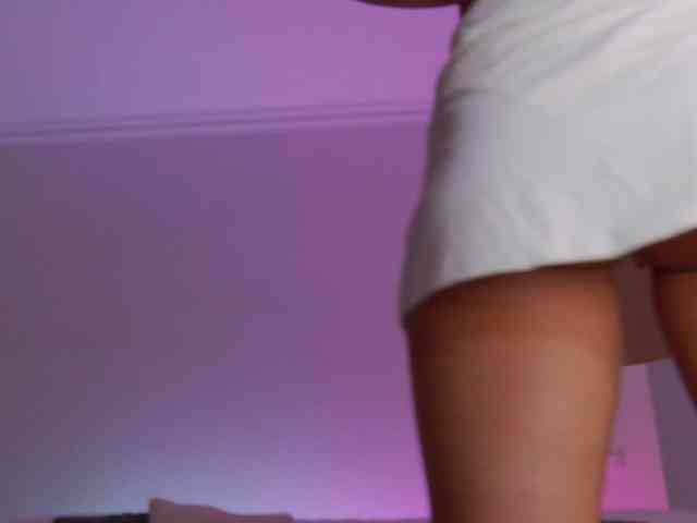 LilyRoselyn webcam