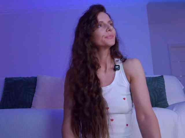 LilyRoselyn webcam