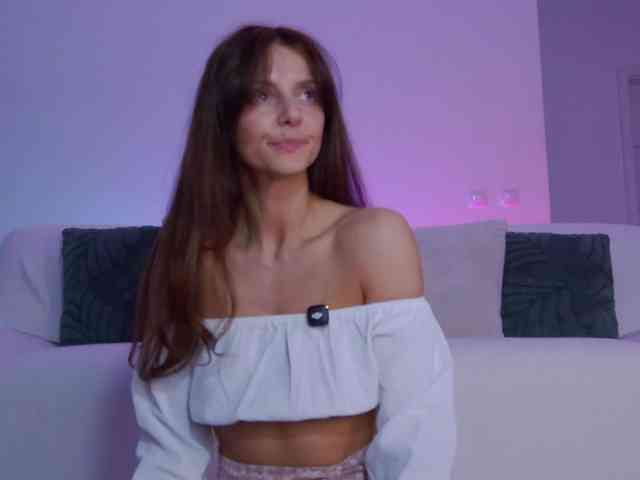 LilyRoselyn webcam