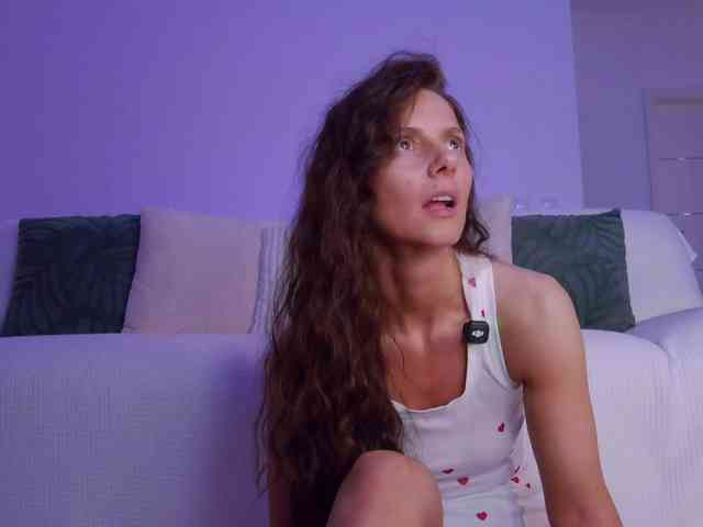 LilyRoselyn webcam