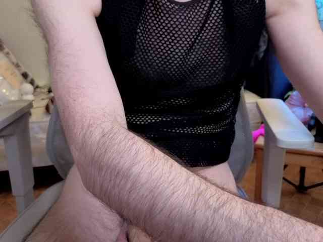 WoodyLongbone Live Webcam on BongaCams
