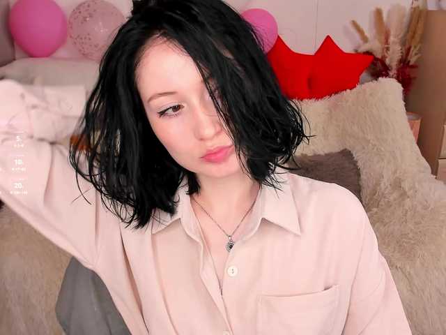 LisaMooore's BongaCams show and profile