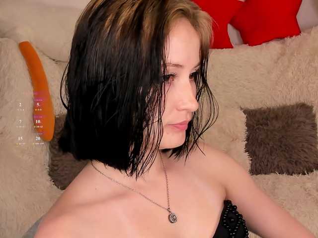 LisaMooore live cam on BongaCams
