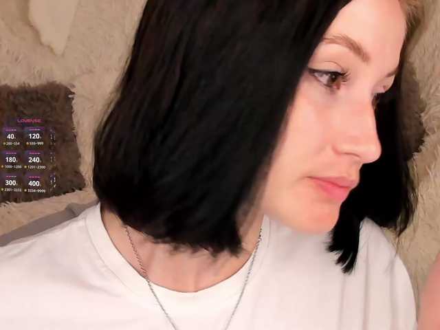 LisaMooore live cam on BongaCams