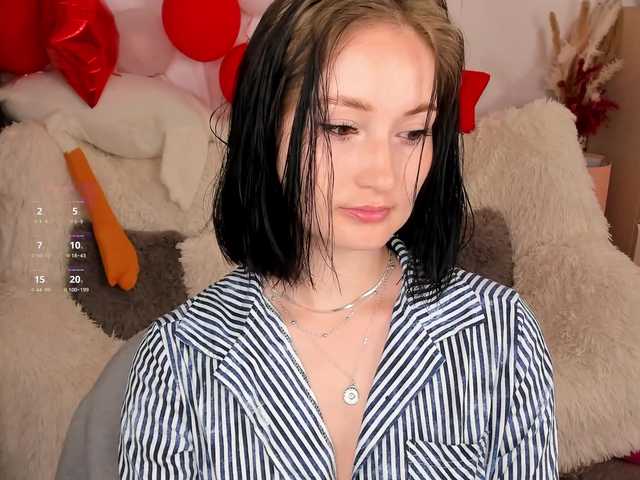 LisaMooore live cam on BongaCams