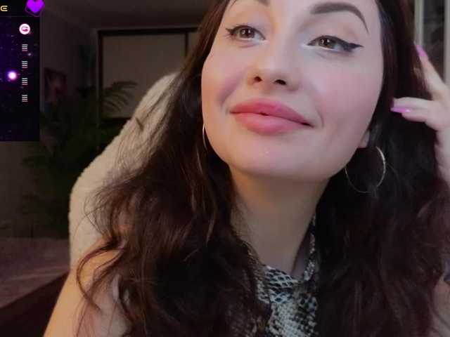 FlowerMarissa live cam on BongaCams