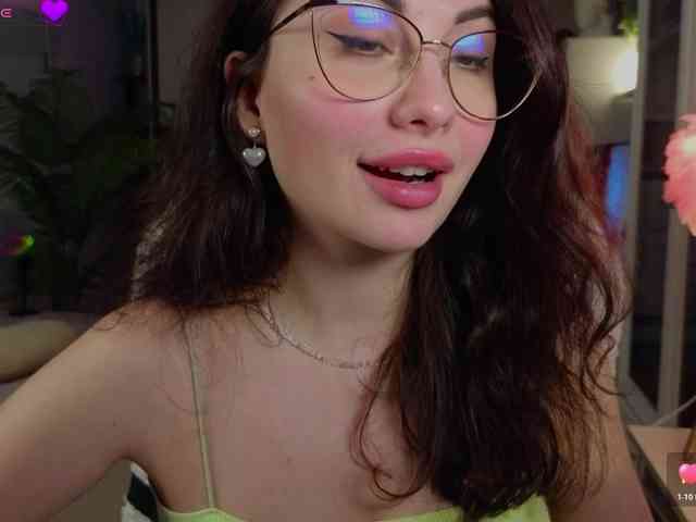 Innocent_Flower webcam