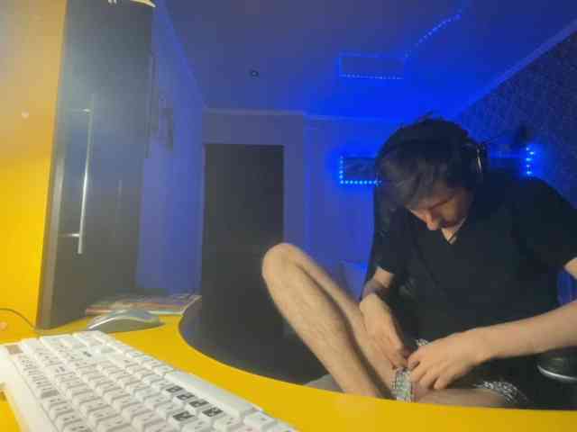 Akira-31 Sex Cam Show