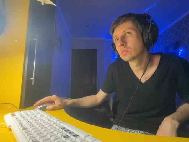 Akira-31 Sex Cam Show
