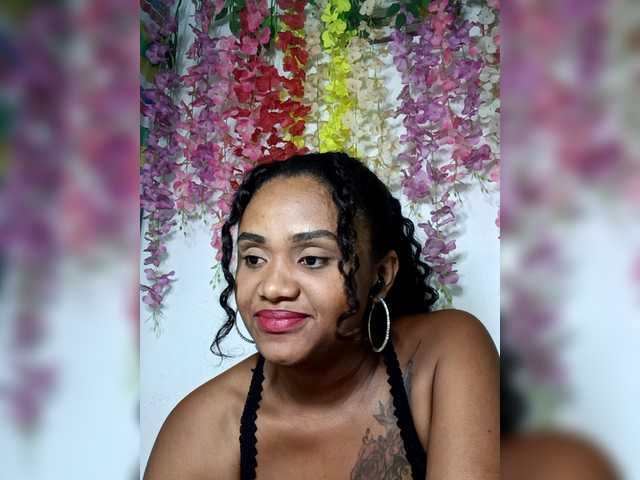 Julianna-1's BongaCams show and profile