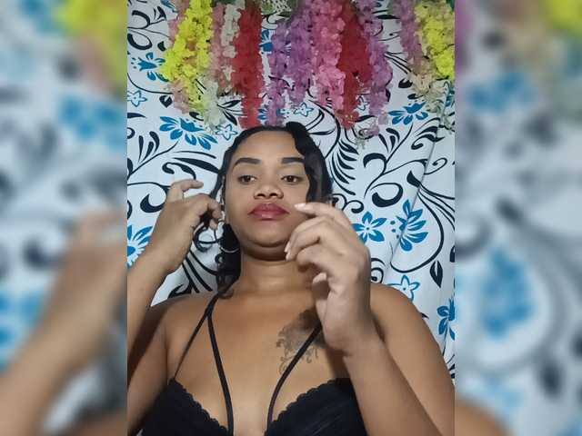 Julianna-1 live cam on BongaCams