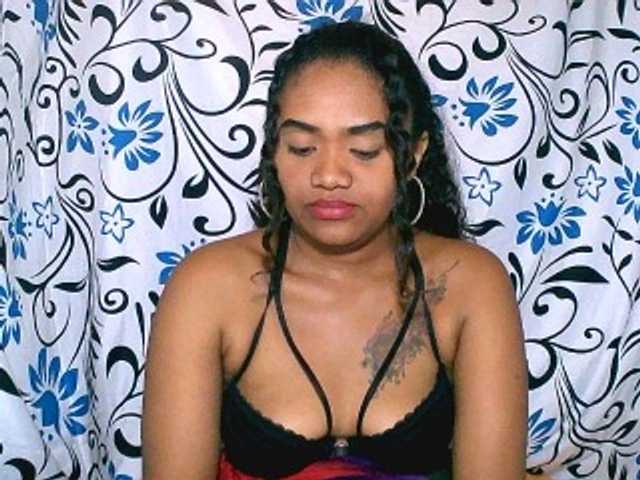 Julianna-1 live cam on BongaCams