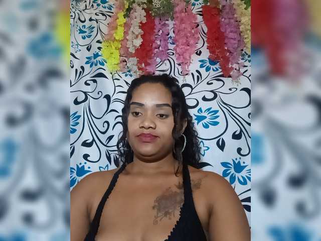 Julianna-1 live cam on BongaCams