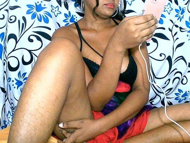 Lovejuju — live female cam