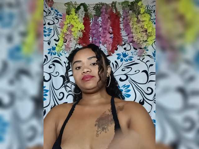 Julianna-1 live cam