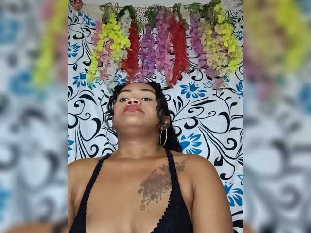 Julianna-1 live cam