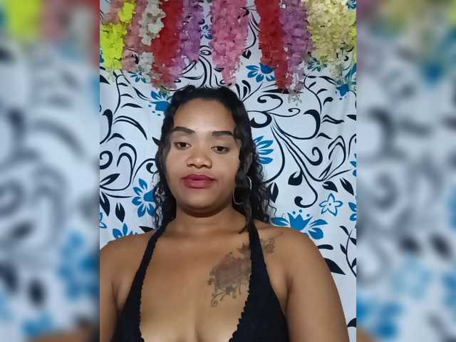 Julianna-1 live cam on BongaCams
