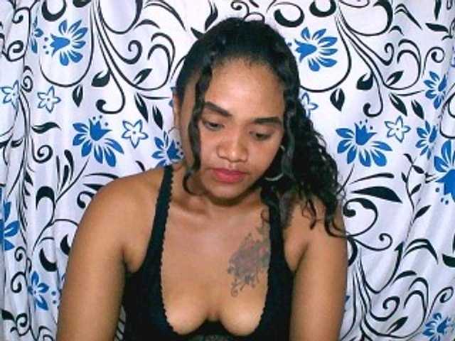 Julianna-1 live cam on BongaCams