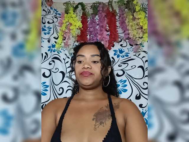 Julianna-1 live cam on BongaCams